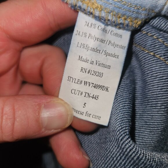 Cello Blue Jeans Distressed Destroyed Juniors Size 5 Skinny Leg - Picture 9 of 12